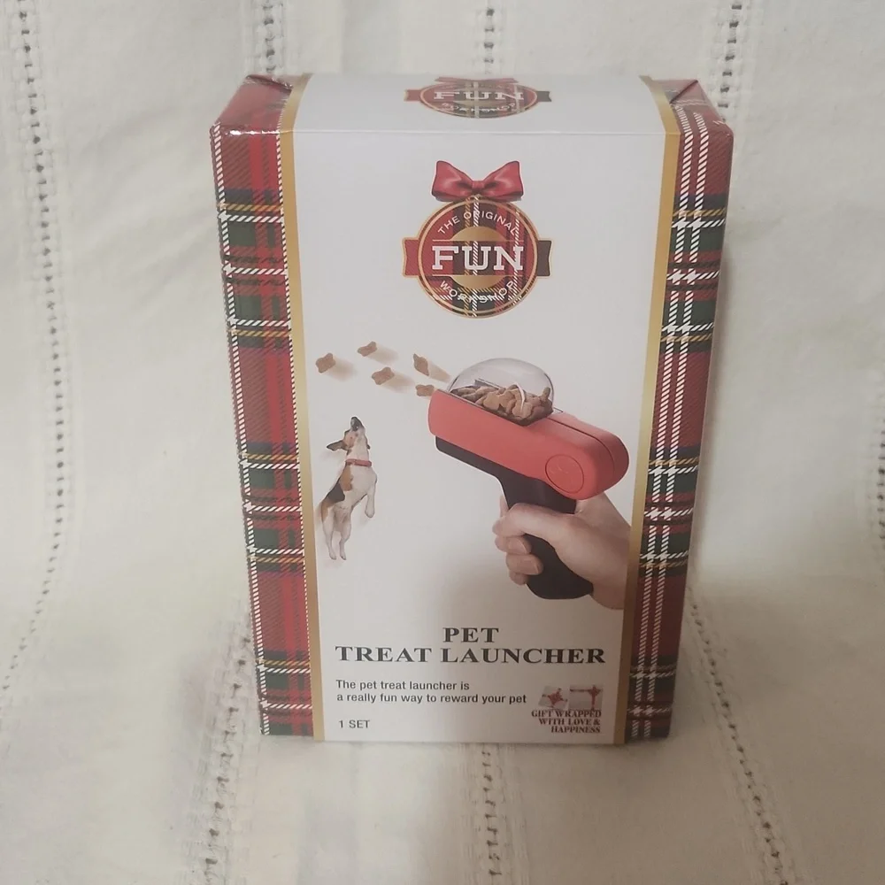 Pet Treat Launcher